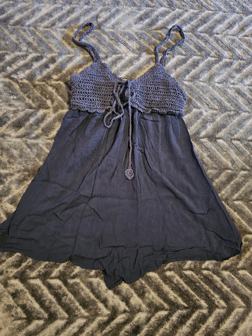 🖤✨ Absolute Angel Crochet Lace Tank – Women’s Small ✨🖤